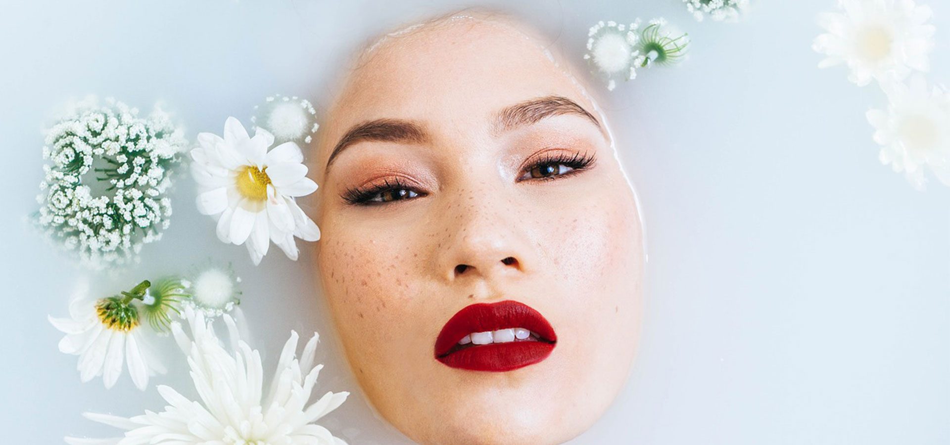 face in tub 1920×900-60lower face in tub 1920x900-60lower